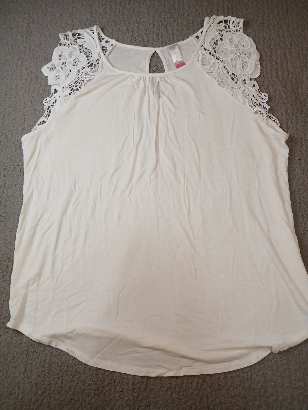 No Boundaries Womens Shirt Size XXXL White Lace Shoulder